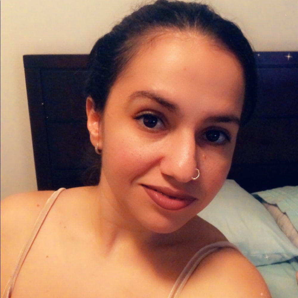 Meet your Posher, Carmina